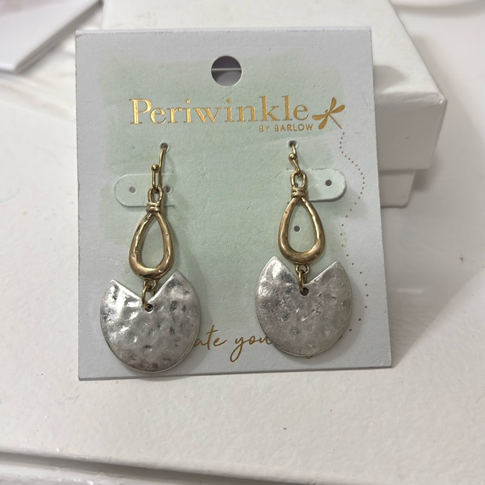 PERIWINKLE EARRINGS